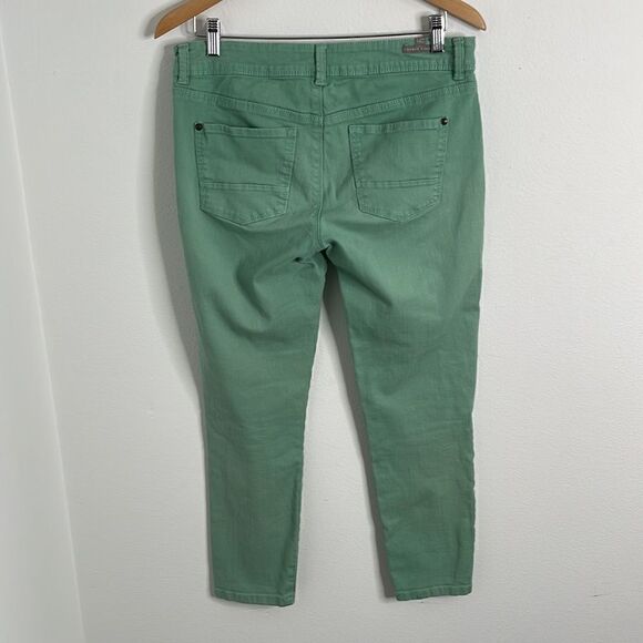 Lauren Conrad mint green Capri jeans. Size 10. Fun spring summer color - Picture 7 of 7